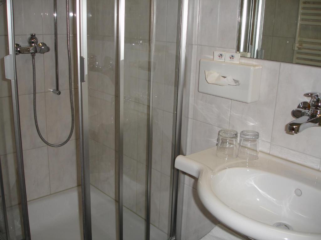 Hotel Garni Hostatt Engelberg Kamer foto